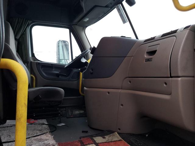 2017 Freightliner Cascadia 1 მანქანა იყიდება აუქციონზე, vin: 3AKJGLDR9HSHJ4911, აუქციონის ნომერი: 81061513