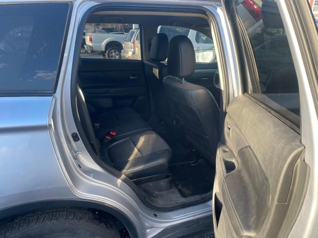 Продаж на аукціоні авто 2015 Mitsubishi Outlander Se, vin: JA4AZ3A38FZ003358, номер лоту: 80761003