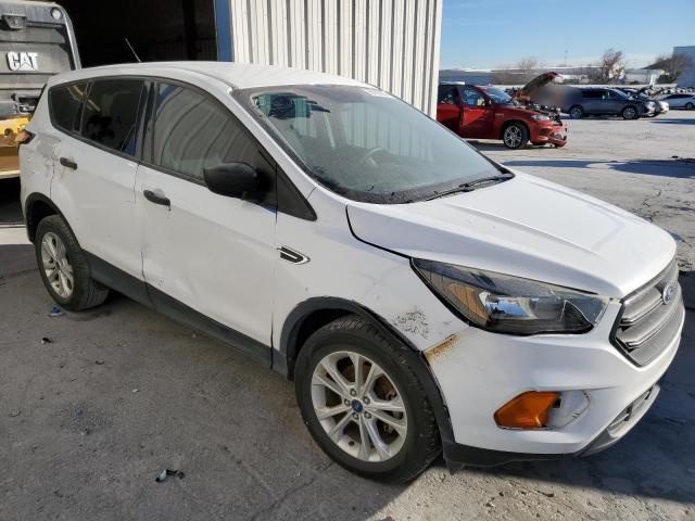 76169353 :رقم المزاد ، 1FMCU0F72JUB11645 vin ، 2018 Ford Escape S مزاد بيع