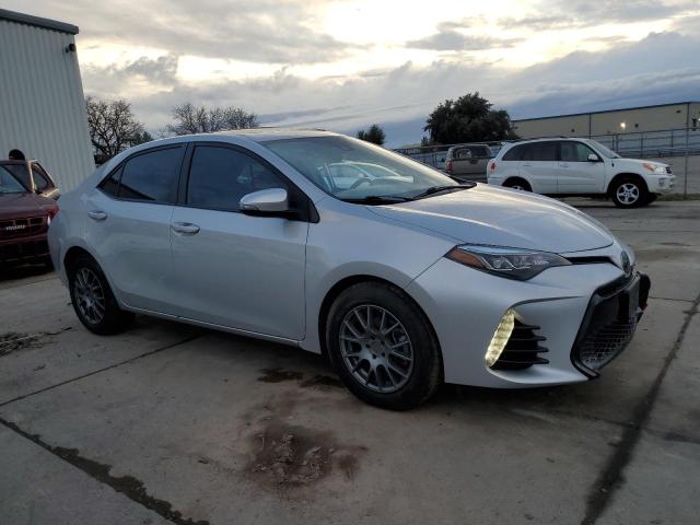82335953 :رقم المزاد ، 2T1BURHE7JC029617 vin ، 2018 Toyota Corolla L مزاد بيع