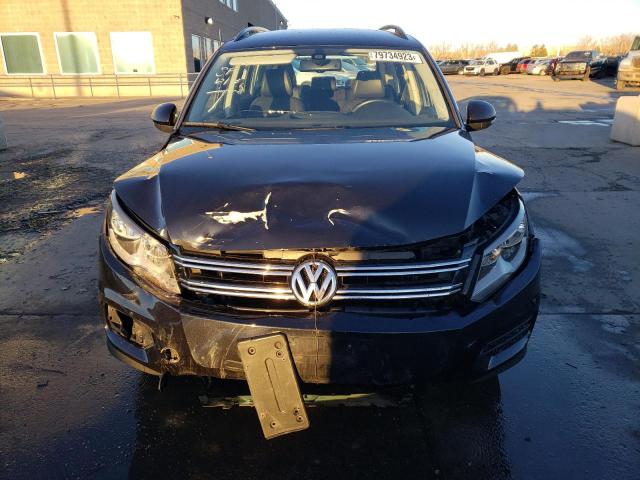 79734923 :رقم المزاد ، WVGBV7AXXHK020623 vin ، 2017 Volkswagen Tiguan S مزاد بيع