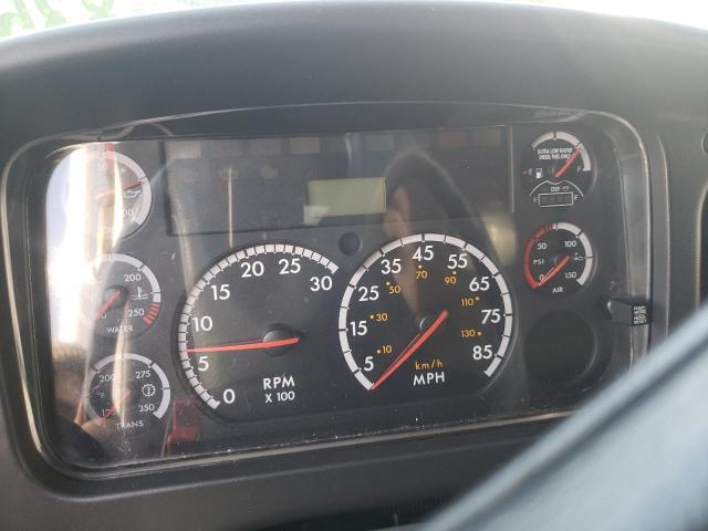 83520874 :رقم المزاد ، 1FVACWBT9CHBJ9751 vin ، 2012 Freightliner M2 مزاد بيع
