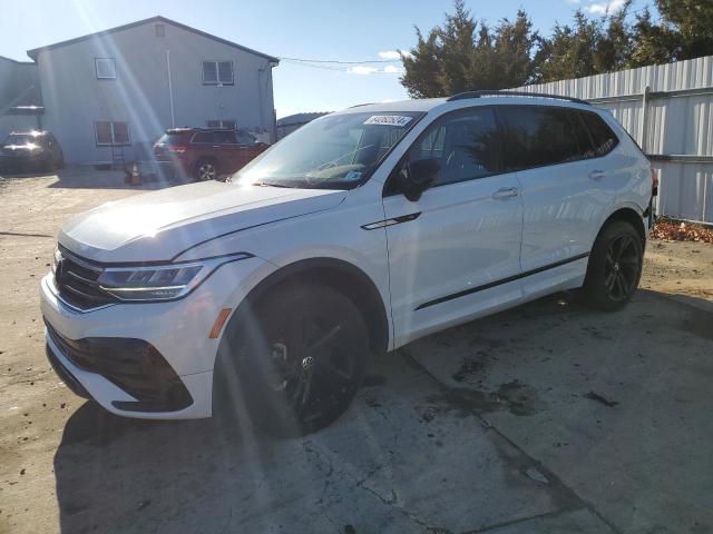 84062524 :رقم المزاد ، 3VVCB7AXXPM017215 vin ، 2023 Volkswagen Tiguan مزاد بيع