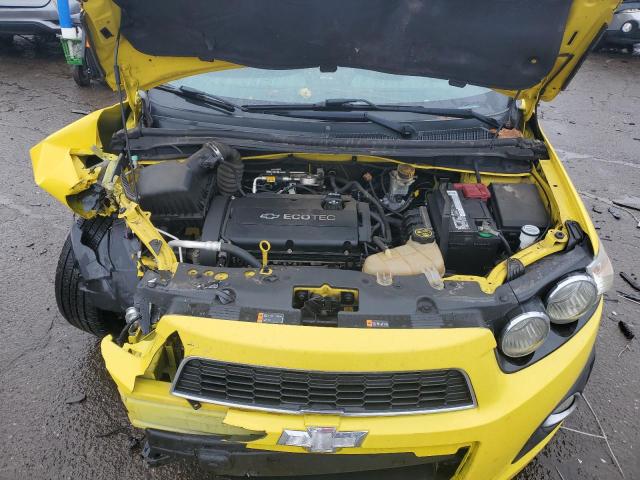 84057044 :رقم المزاد ، 1G1JC6SH4F4179235 vin ، 2015 Chevrolet Sonic مزاد بيع