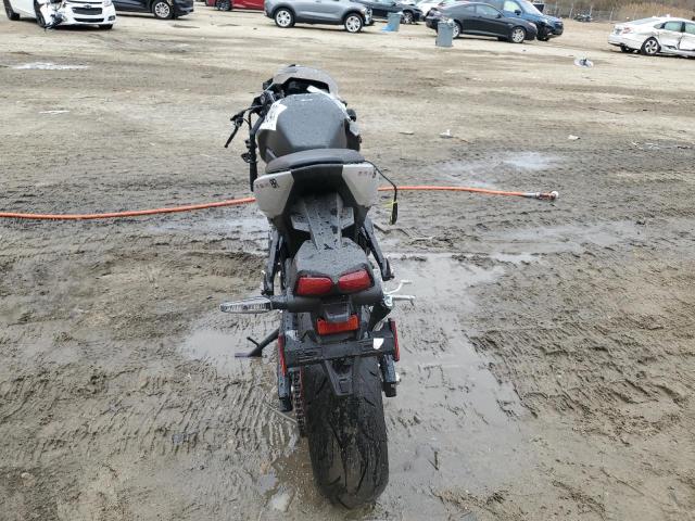 2024 Suzuki Gsx800 მანქანა იყიდება აუქციონზე, vin: JS1EM13B2R7103965, აუქციონის ნომერი: 83694264