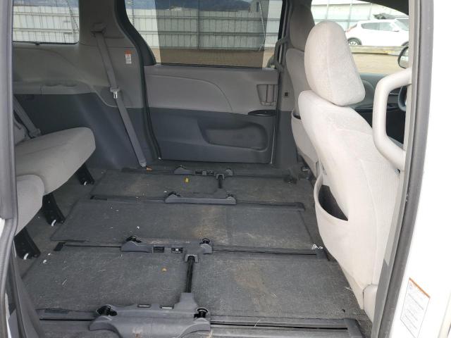 2015 Toyota Sienna მანქანა იყიდება აუქციონზე, vin: 5TDJK3DC2FS112132, აუქციონის ნომერი: 84671734