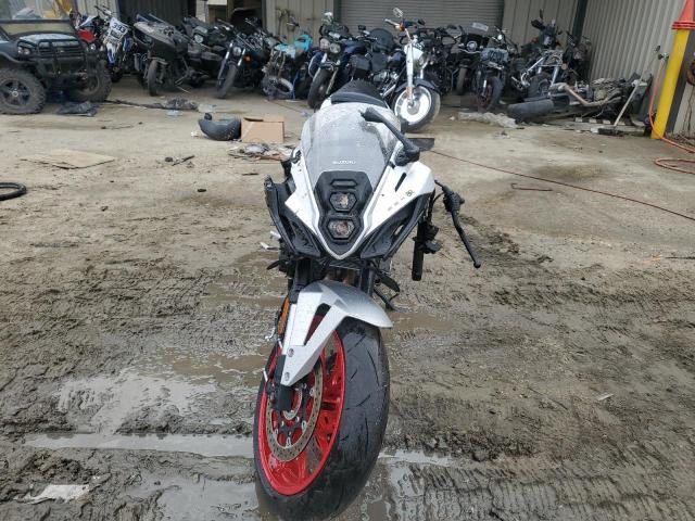 2024 Suzuki Gsx800 მანქანა იყიდება აუქციონზე, vin: JS1EM13B2R7103965, აუქციონის ნომერი: 83694264