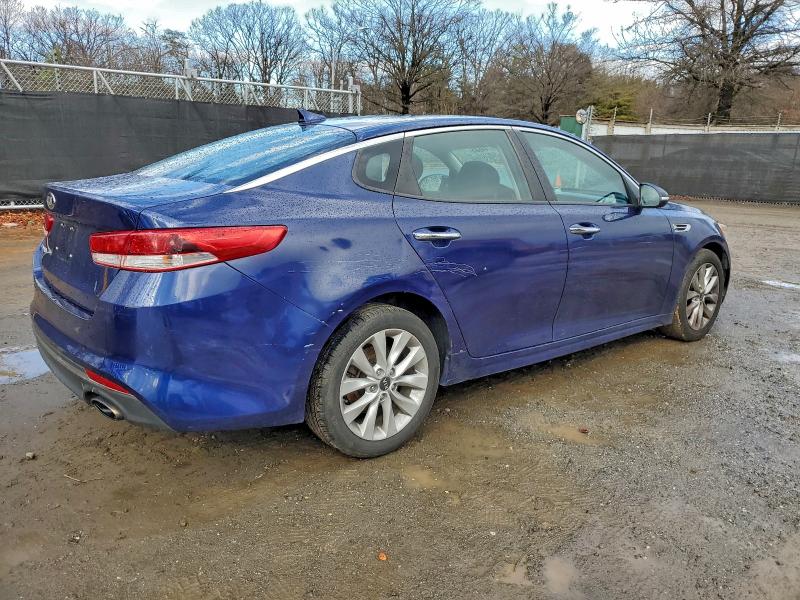 97744685 :رقم المزاد ، 5XXGT4L39HG140268 vin ، 2017 Kia Optima Lx مزاد بيع
