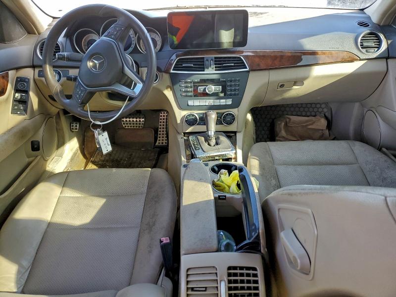2013 Mercedes-benz C მანქანა იყიდება აუქციონზე, vin: WDDGF4HB0DR264367, აუქციონის ნომერი: 96173885