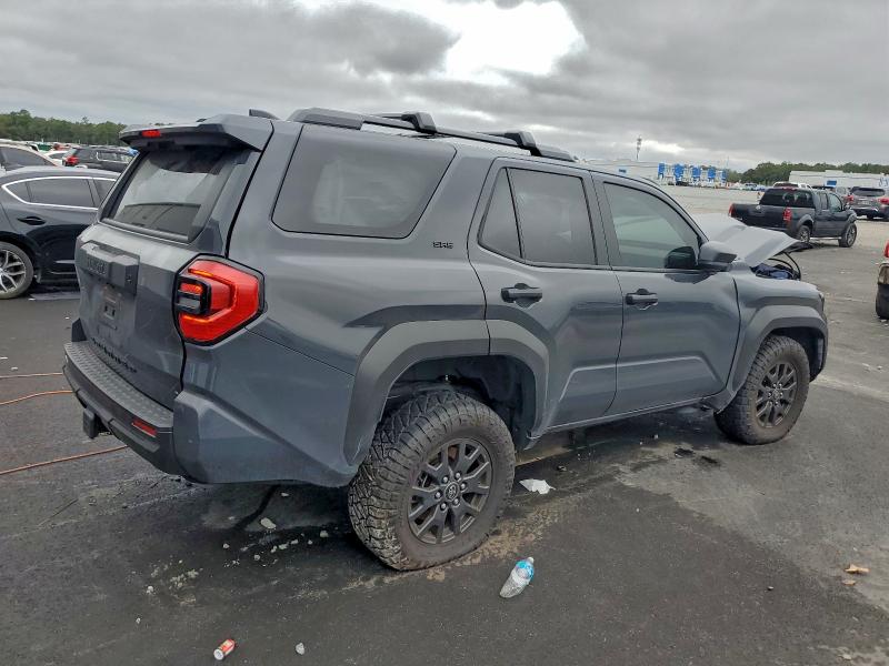 94221535 :رقم المزاد ، JTEVA5AR3S5005062 vin ، 2025 Toyota 4runner Sr مزاد بيع