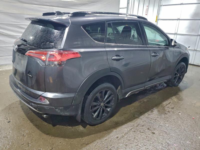 Продажа на аукционе авто 2018 Toyota Rav4, vin: 2T3RFREV7JW786942, номер лота: 97054905