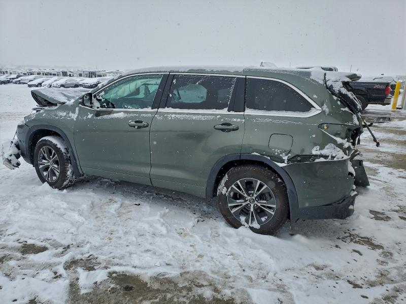 Продажа на аукционе авто 2018 Toyota Highlander, vin: 5TDBZRFH1JS485666, номер лота: 93787925