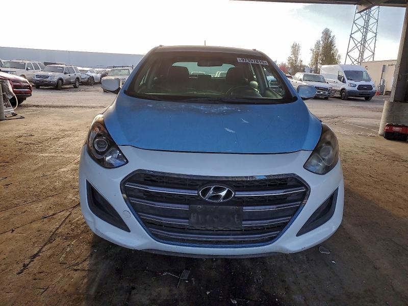 2017 Hyundai Elantra Gt მანქანა იყიდება აუქციონზე, vin: KMHD35LH7HU381529, აუქციონის ნომერი: 97357815