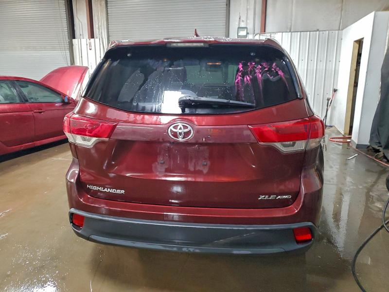 Продаж на аукціоні авто 2019 Toyota Highlander, vin: 5TDJZRFH2KS703269, номер лоту: 97959085
