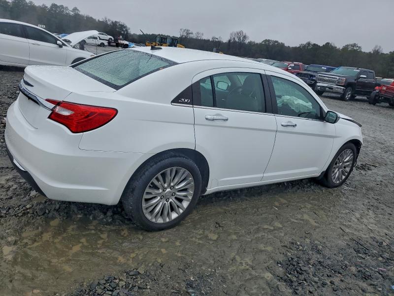 94913585 :رقم المزاد ، 1C3BC2FB3BN548279 vin ، 2011 Chrysler 200 مزاد بيع