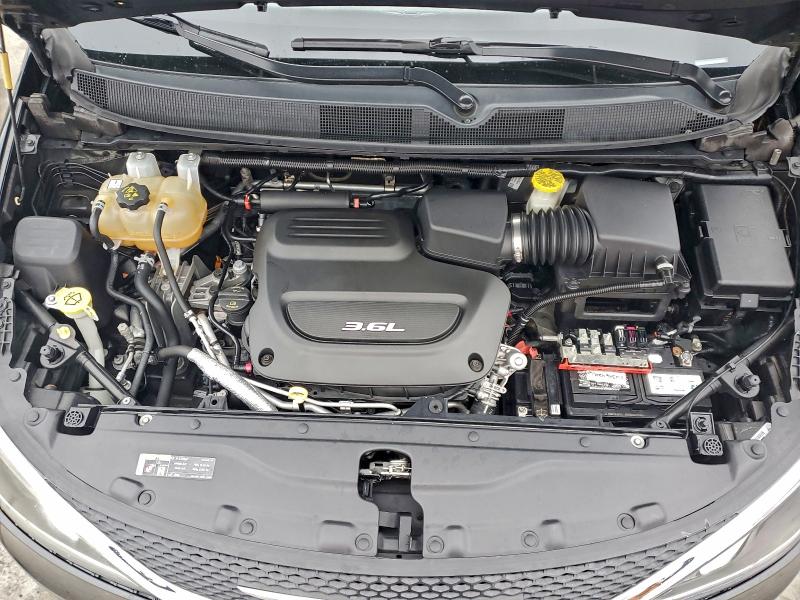 2017 Chrysler Pacifica T მანქანა იყიდება აუქციონზე, vin: 2C4RC1BG2HR820855, აუქციონის ნომერი: 97610605