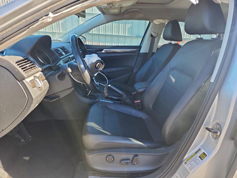Продажа на аукционе авто 2017 Volkswagen Passat, vin: 1VWBT7A39HC011006, номер лота: 96782975
