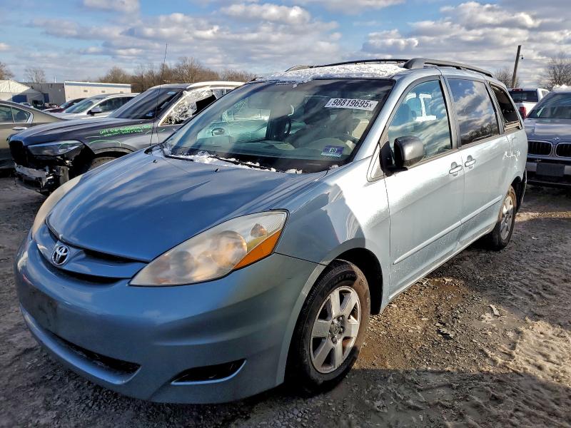 Auction sale of the 2010 Toyota Sienna Ce, vin: 5TDKK4CC7AS342236, lot number: 98819695