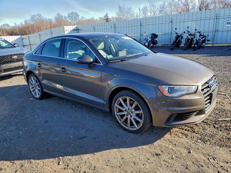 95616425 :رقم المزاد ، WAUEFGFFXF1062661 vin ، 2015 Audi A3 مزاد بيع
