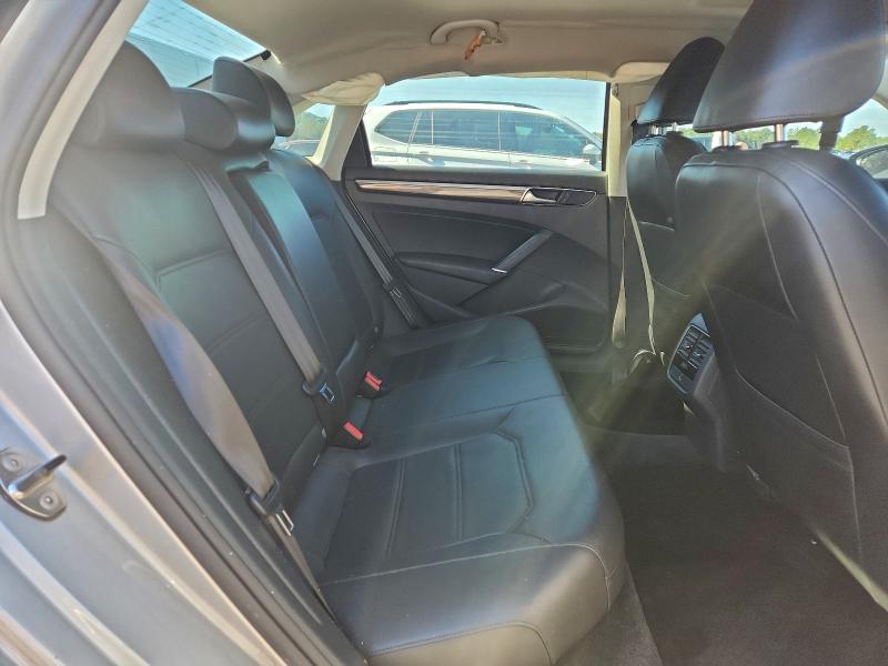 Продажа на аукционе авто 2017 Volkswagen Passat, vin: 1VWBT7A39HC011006, номер лота: 96782975
