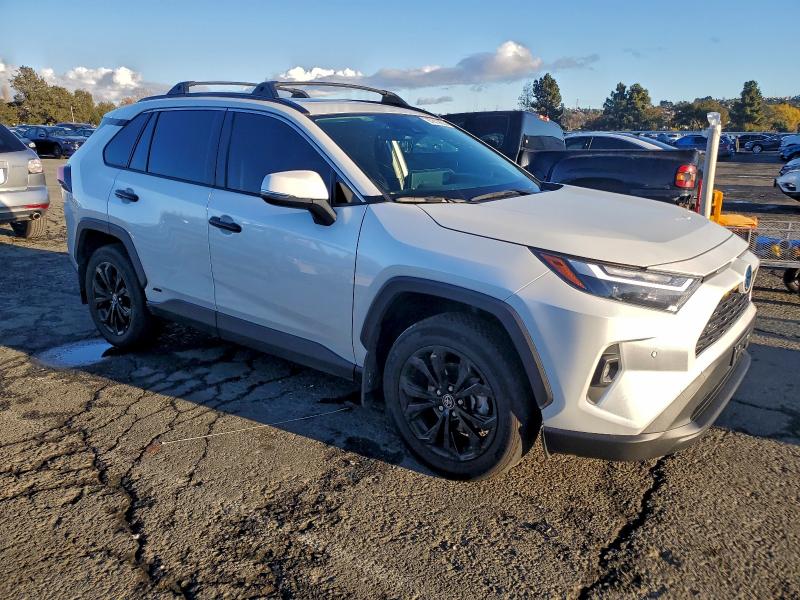 Продажа на аукционе авто 2024 Toyota Rav4, vin: JTMB6RFV6RJ056840, номер лота: 97613635