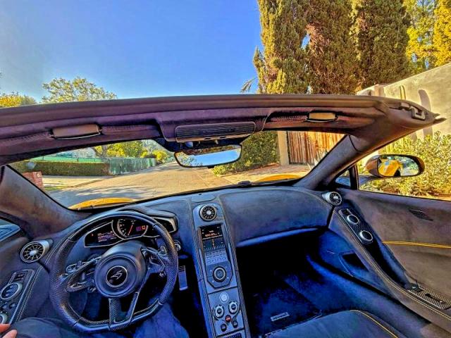 98726235 :رقم المزاد ، SBM11FAA8GW006073 vin ، 2016 Mclaren Automotive 650s Spide مزاد بيع