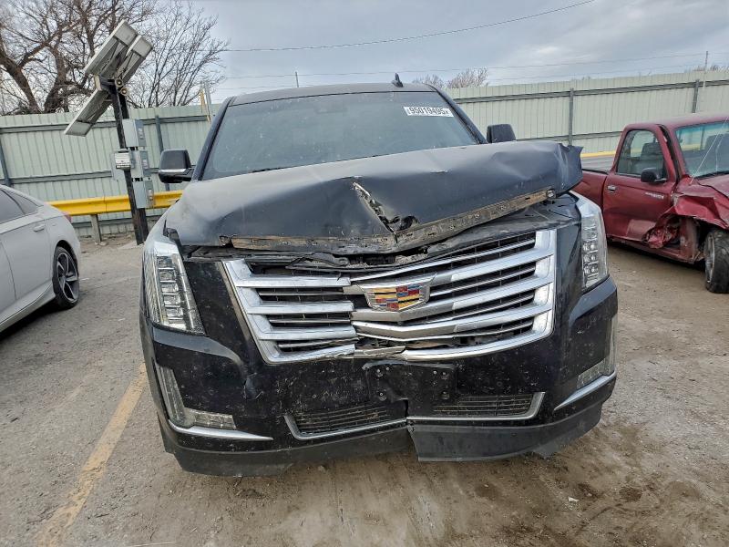 2016 Cadillac Escalade მანქანა იყიდება აუქციონზე, vin: 1GYS4KKJ4GR305855, აუქციონის ნომერი: 95019495