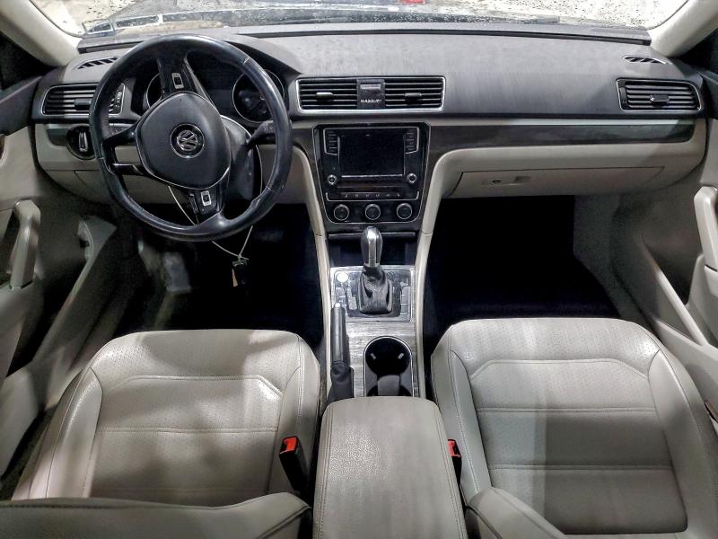 96259065 :رقم المزاد ، 1VWBA7A31JC021878 vin ، 2018 Volkswagen Passat مزاد بيع