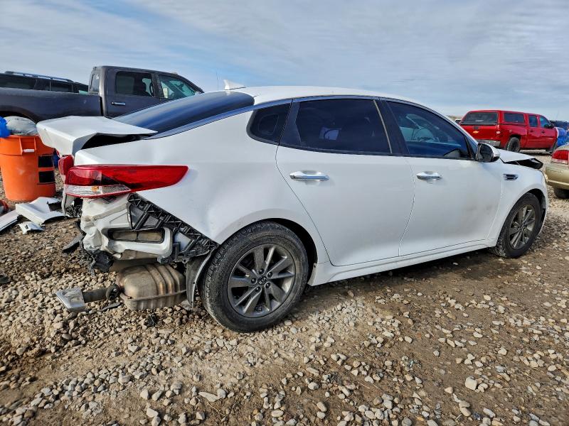 Auction sale of the 2016 Kia Optima, vin: 5XXGT4L19GG068954, lot number: 96950015