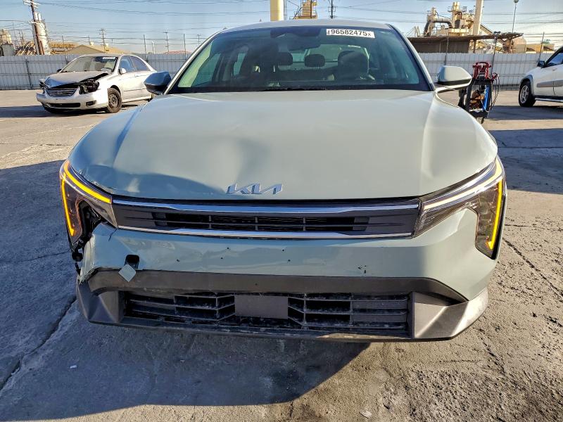 96582475 :رقم المزاد ، 3KPFT4DE6SE094183 vin ، 2025 Kia K4 Lx مزاد بيع