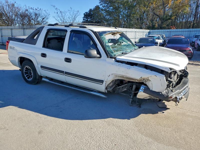2005 Chevrolet Avalanche მანქანა იყიდება აუქციონზე, vin: 3GNEK12Z45G142377, აუქციონის ნომერი: 96774575