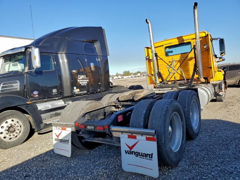 Aukcja sprzedaży 2016 Volvo Vnl, vin: 4V4NC9EH5GN944040, numer aukcji: 96343395