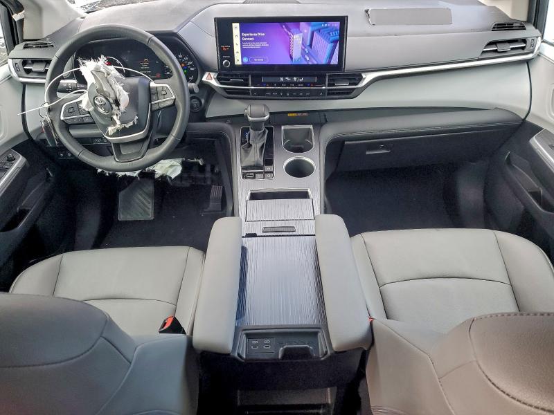 98752055 :رقم المزاد ، 5TDYRKEC6SS242010 vin ، 2025 Toyota Sienna Xle مزاد بيع
