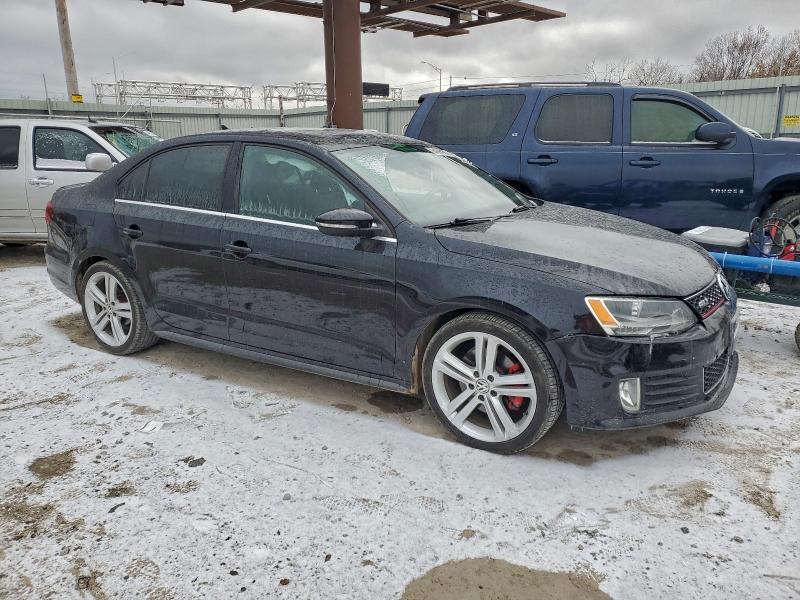 94394105 :رقم المزاد ، 3VW4T7AJ1FM267563 vin ، 2015 Volkswagen Jetta مزاد بيع