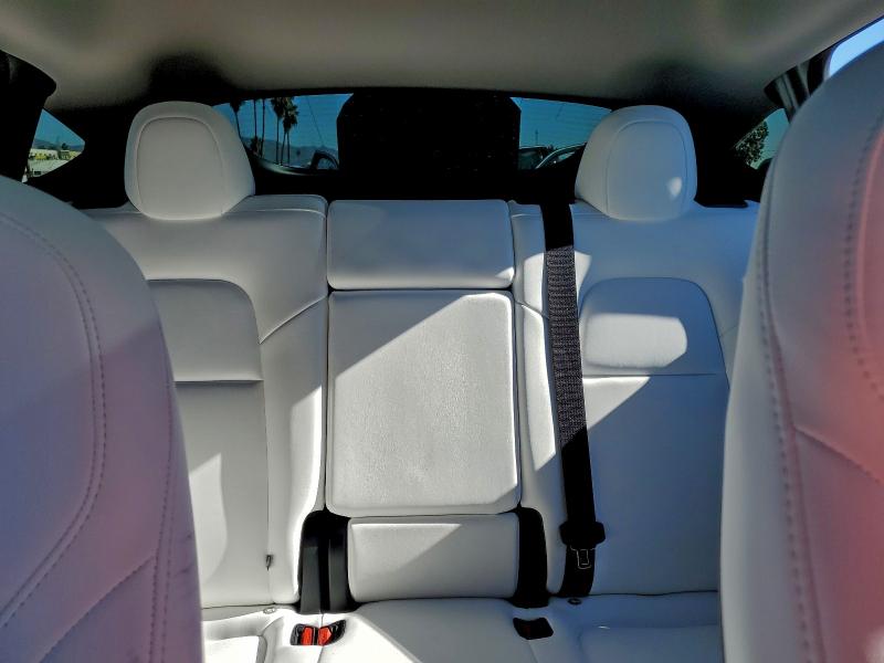 96048875 :رقم المزاد ، 7SAYGDEDXSF319060 vin ، 2025 Tesla Model Y مزاد بيع
