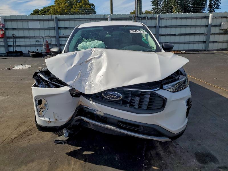 2025 Ford Escape მანქანა იყიდება აუქციონზე, vin: 1FMCU0GN8SUA23231, აუქციონის ნომერი: 50127726