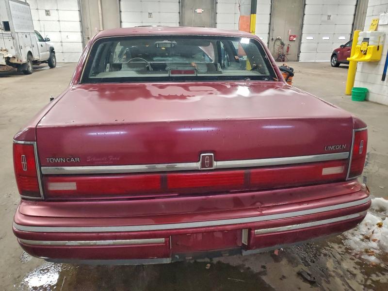 1991 Lincoln Town Car მანქანა იყიდება აუქციონზე, vin: 1LNCM81W8MY744354, აუქციონის ნომერი: 97757925