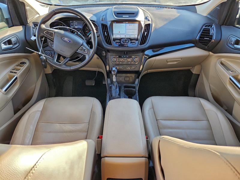 Продажа на аукционе авто 2017 Ford Escape, vin: 1FMCU0J90HUE97761, номер лота: 95801635