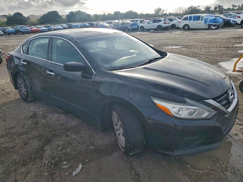 Aukcja sprzedaży 2018 Nissan Altima, vin: 1N4AL3AP2JC235627, numer aukcji: 97942305
