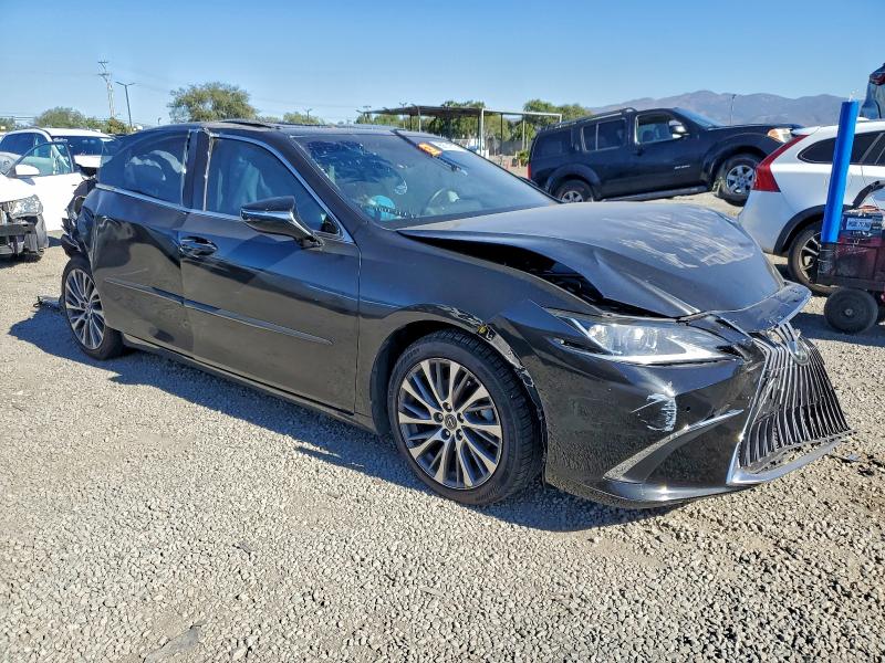 95674325 :رقم المزاد ، 58ABZ1B16KU045311 vin ، 2019 Lexus Es مزاد بيع