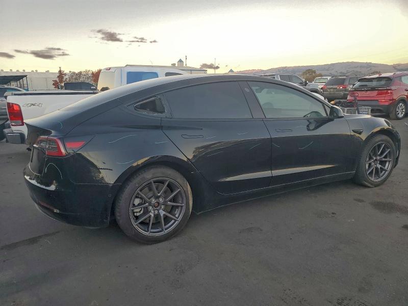 2022 Tesla Model 3 მანქანა იყიდება აუქციონზე, vin: 5YJ3E1EA0NF127393, აუქციონის ნომერი: 96731465
