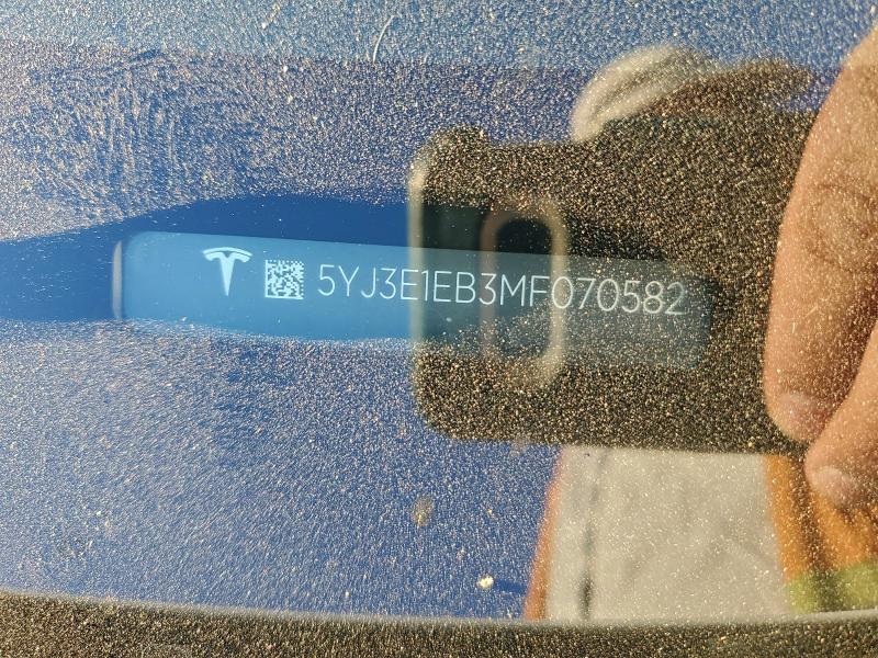 95992935 :رقم المزاد ، 5YJ3E1EB3MF070582 vin ، 2021 Tesla Model 3 مزاد بيع