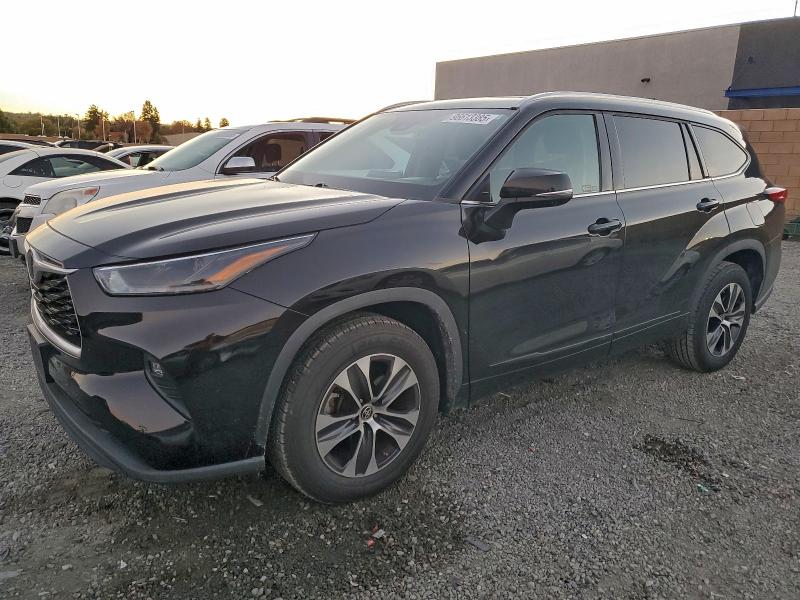 Продажа на аукционе авто 2021 Toyota Highlander, vin: 5TDHZRAH0MS039109, номер лота: 96613385
