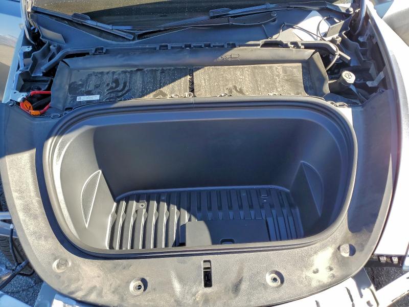 96048875 :رقم المزاد ، 7SAYGDEDXSF319060 vin ، 2025 Tesla Model Y مزاد بيع