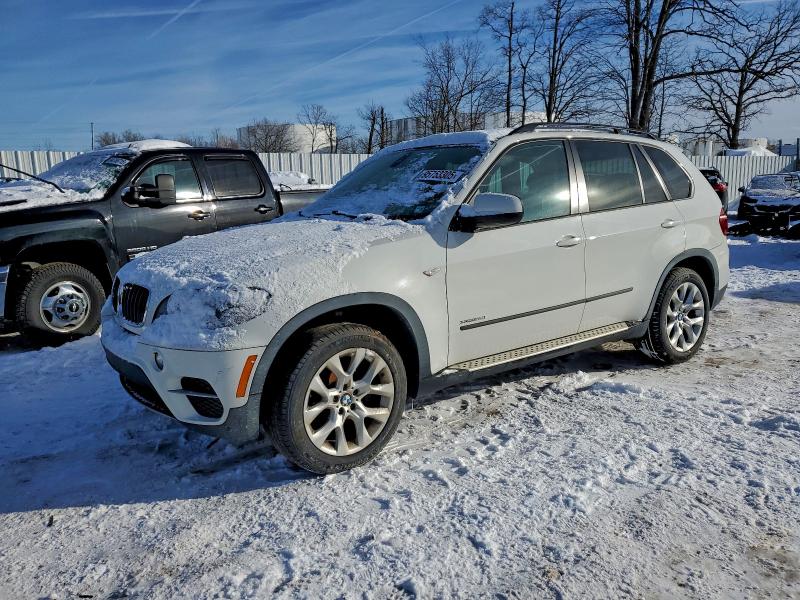 54390126 :رقم المزاد ، 5UXZV4C58D0B01110 vin ، 2013 Bmw X5 مزاد بيع
