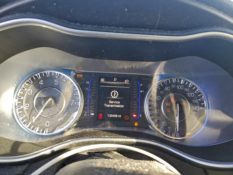 Продажа на аукционе авто 2015 Chrysler 200, vin: 1C3CCCAB6FN738018, номер лота: 97190575