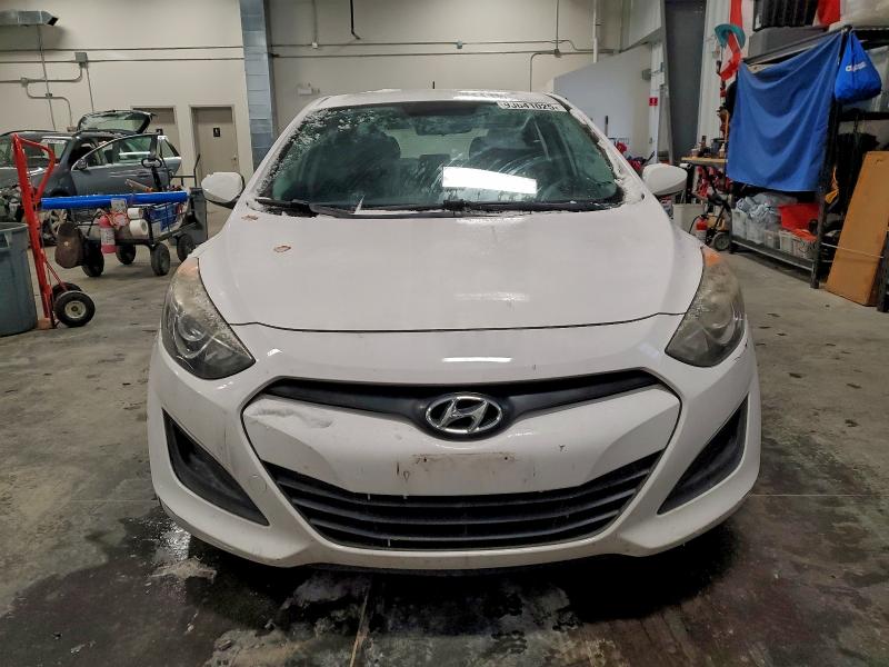Продаж на аукціоні авто 2014 Hyundai Elantra Gt, vin: KMHD25LH9EU210022, номер лоту: 93641025