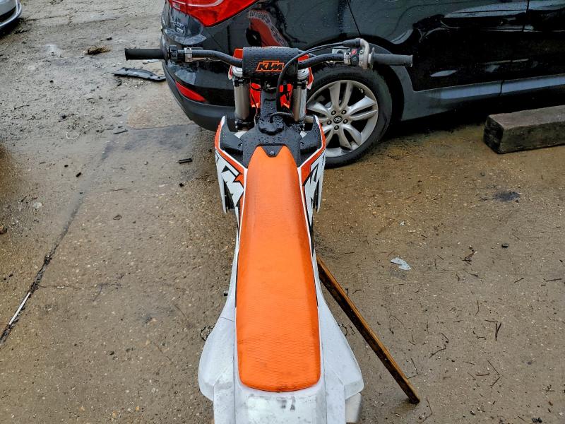 54912686 :رقم المزاد ، VBKSXP233PM315588 vin ، 2023 Ktm 300 مزاد بيع