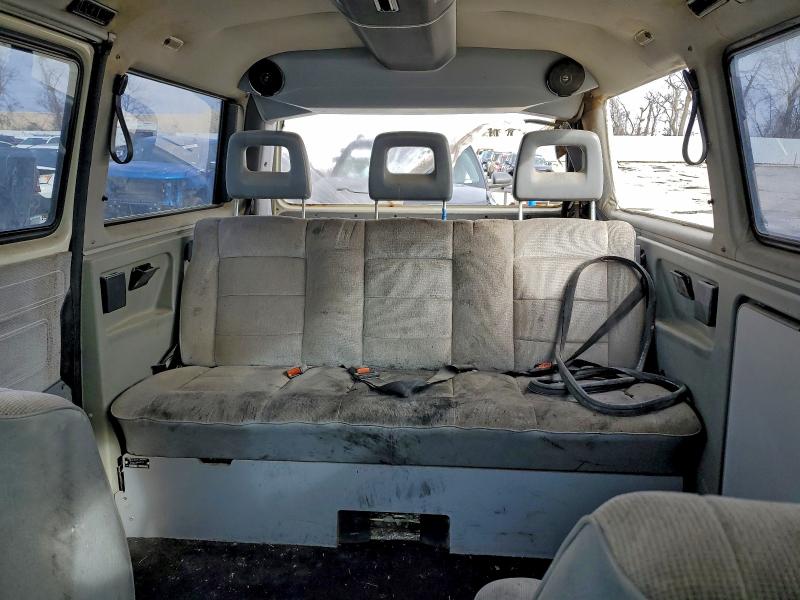 99017045 :رقم المزاد ، WV2YB0256LH083575 vin ، 1990 Volkswagen Vanagon Bu مزاد بيع