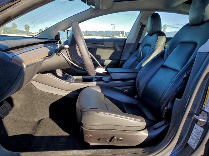 96075095 :رقم المزاد ، 5YJ3E1EB4NF299774 vin ، 2022 Tesla Model 3 مزاد بيع